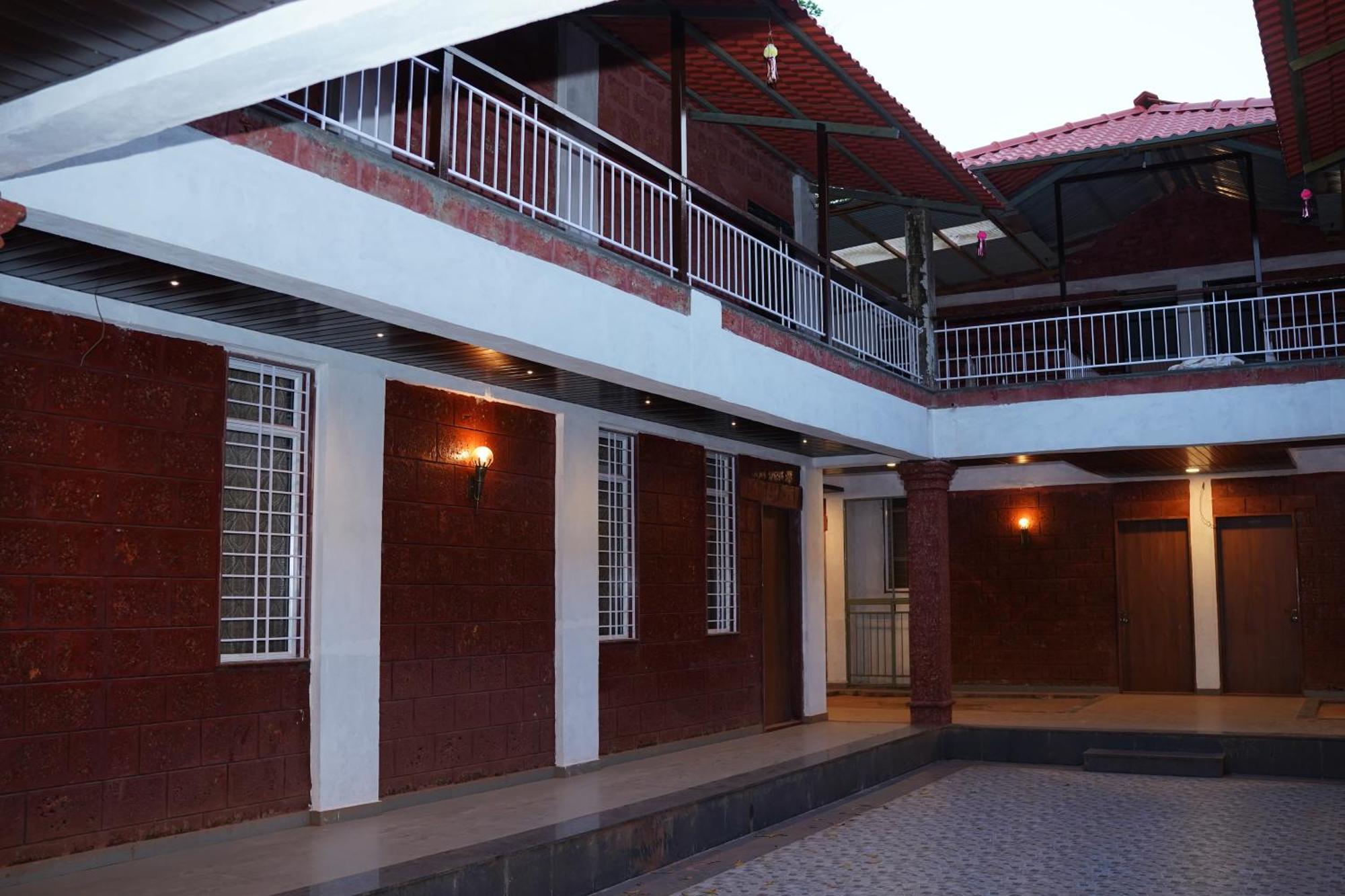 Vanvarsha Resort Chandoli ภายนอก รูปภาพ