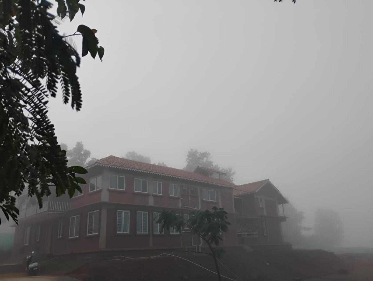 Vanvarsha Resort Chandoli ภายนอก รูปภาพ