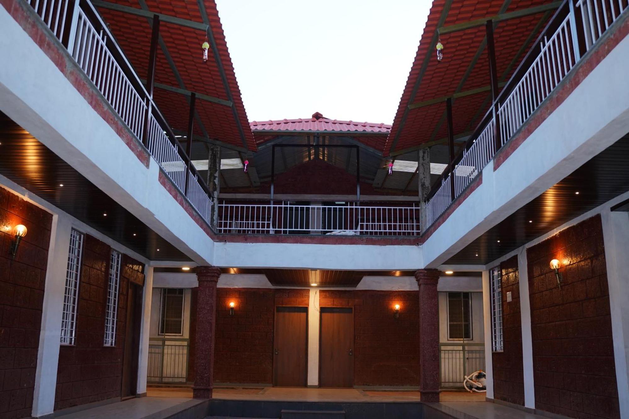 Vanvarsha Resort Chandoli ภายนอก รูปภาพ